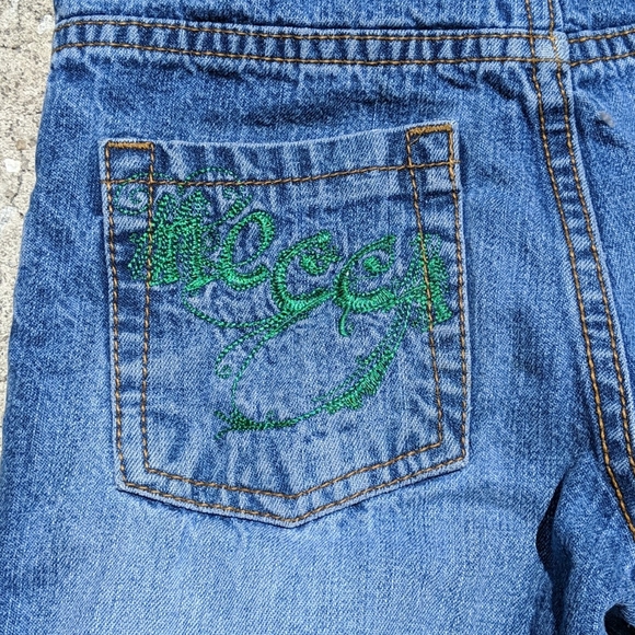 🌟 Mecca Jean Shorts - Picture 4 of 4